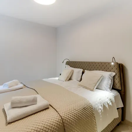 Ingresi Apartment